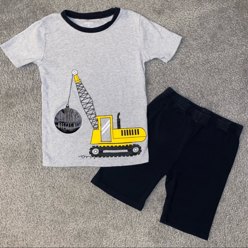 Carter’s: Boy’s PJ’s (size: 8)